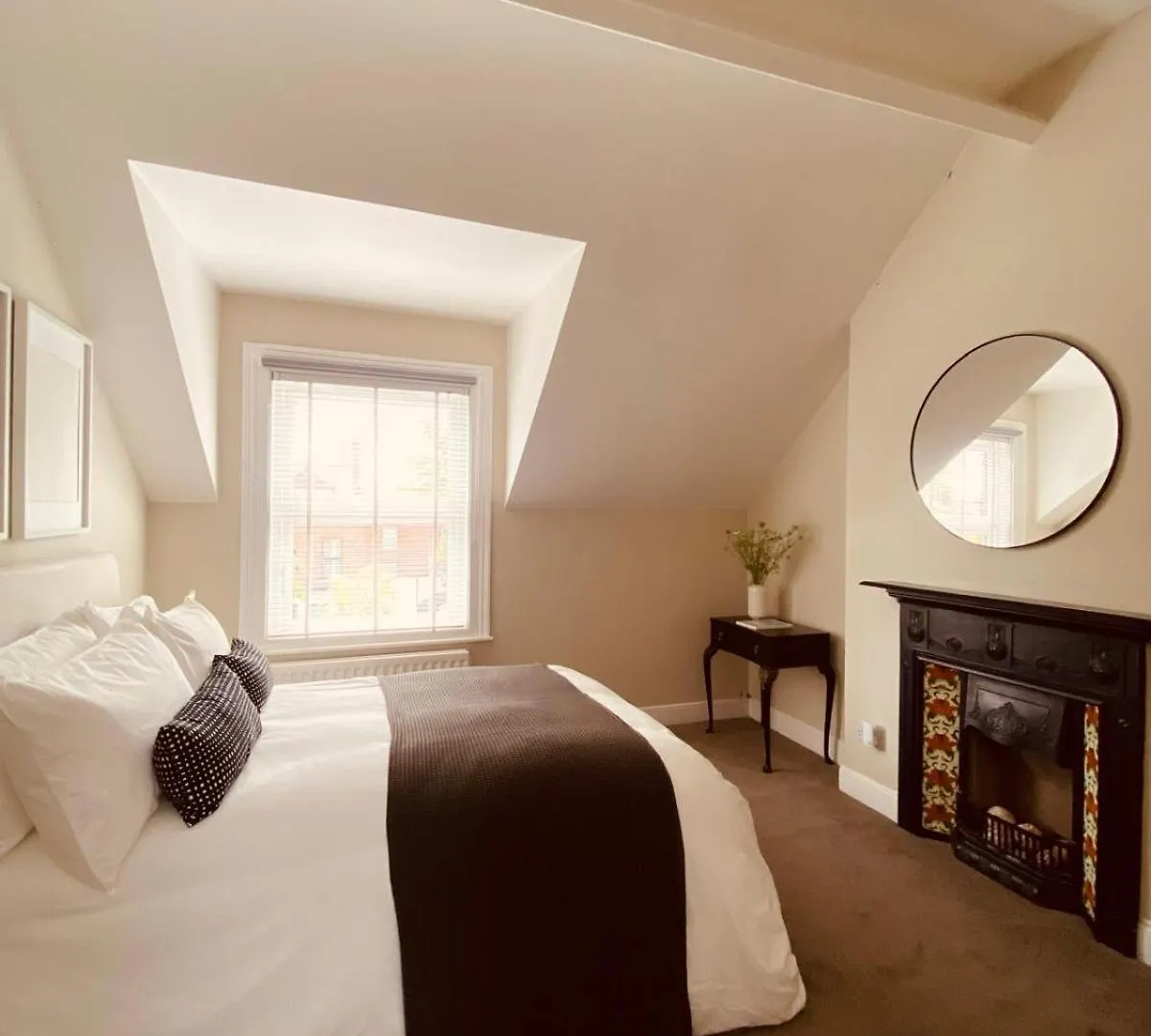 4Br Spacious Home- 5 Mins To City- Free Secure Parking Μπέλφαστ Σπίτι διακοπών